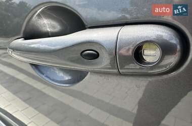 Минивэн Renault Scenic 2013 в 