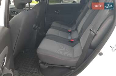 Минивэн Renault Scenic 2015 в 