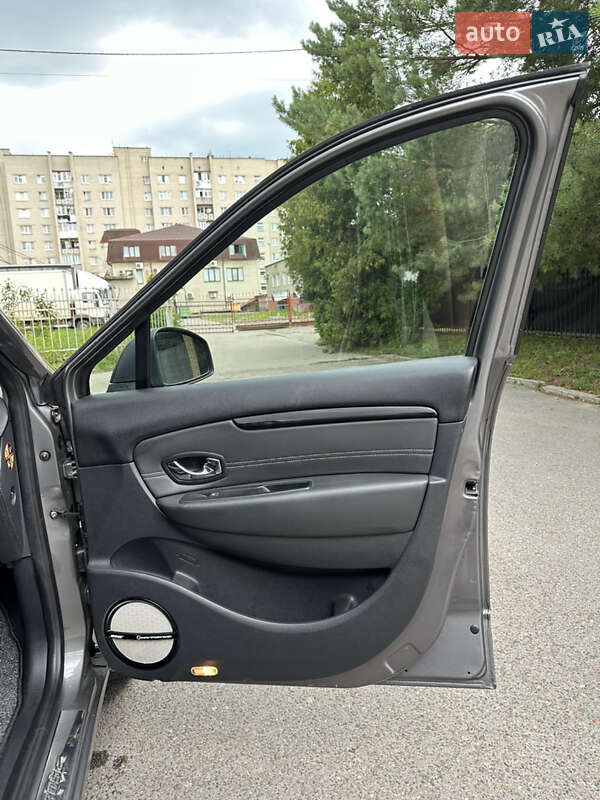 Минивэн Renault Scenic 2014 в Луцке