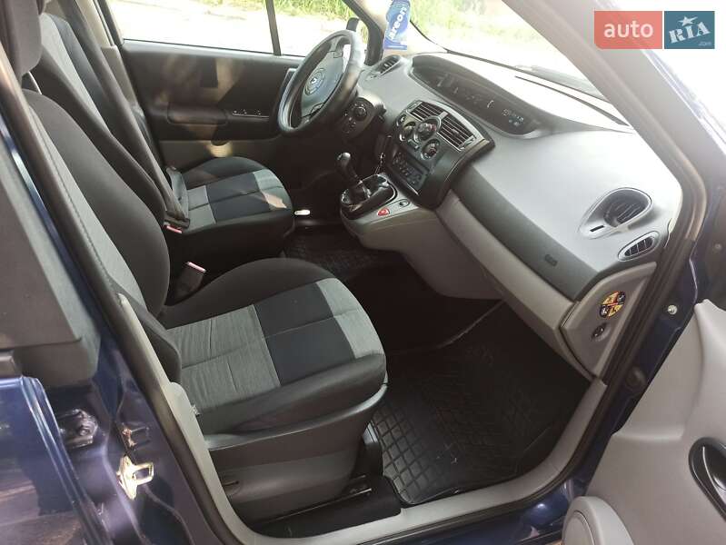 Минивэн Renault Scenic 2003 в Харькове