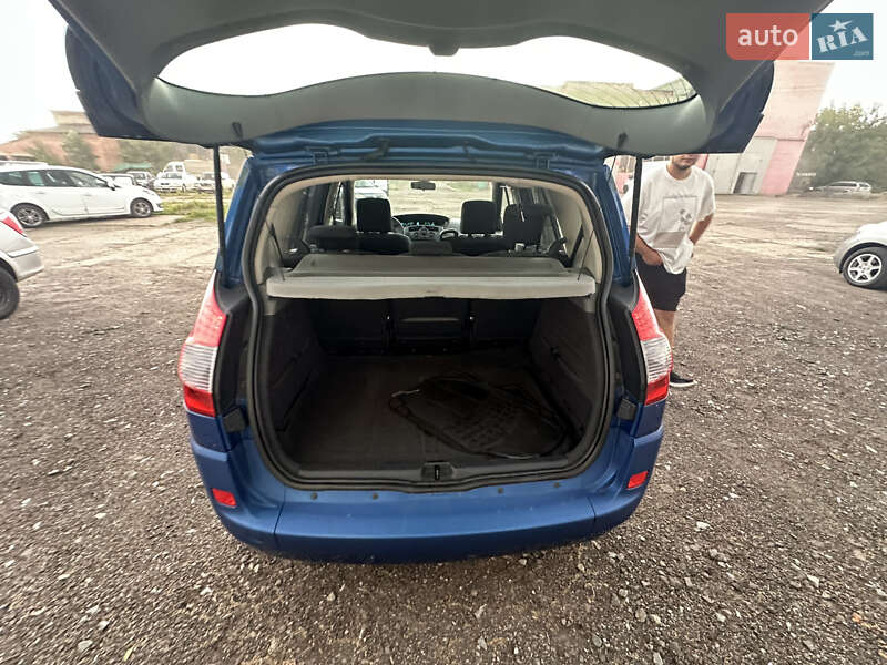 Минивэн Renault Scenic 2007 в Нежине
