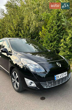Минивэн Renault Scenic 2011 в Ровно