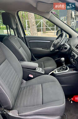 Мінівен Renault Scenic 2016 в 