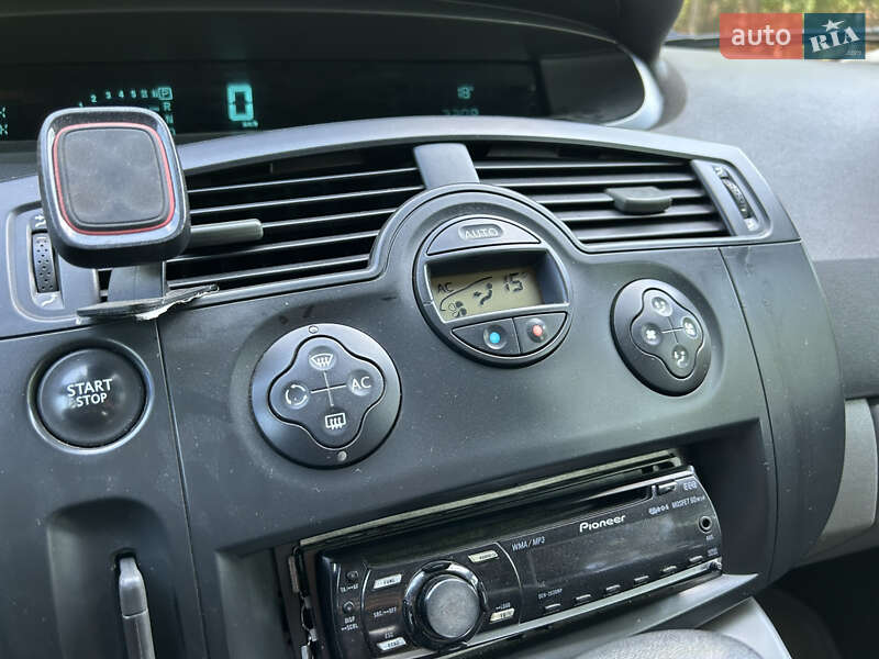 Минивэн Renault Scenic 2006 в Николаеве