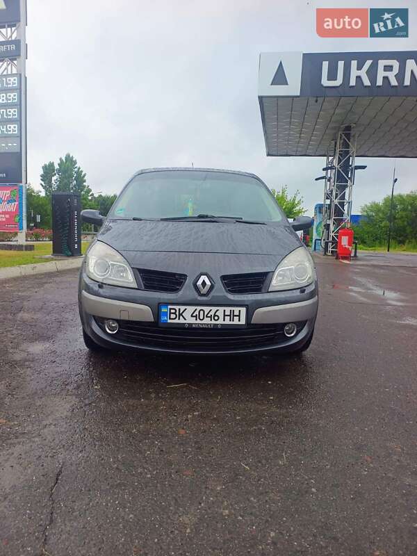 Минивэн Renault Scenic 2007 в Дубно