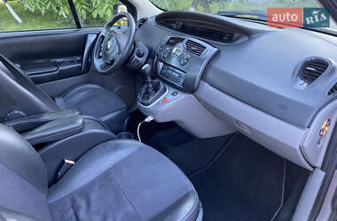 Минивэн Renault Scenic 2005 в 