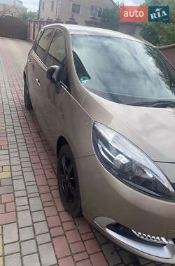 Минивэн Renault Scenic 2016 в 
