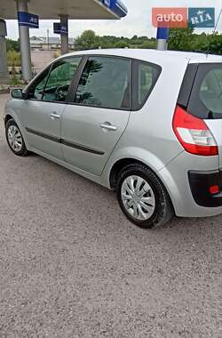 Минивэн Renault Scenic 2005 в 