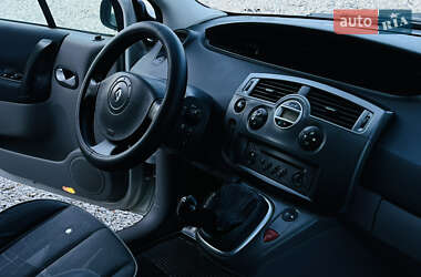 Мінівен Renault Scenic 2004 в 