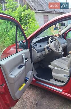Минивэн Renault Scenic 2004 в 