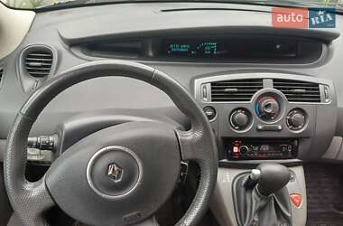 Минивэн Renault Scenic 2006 в 