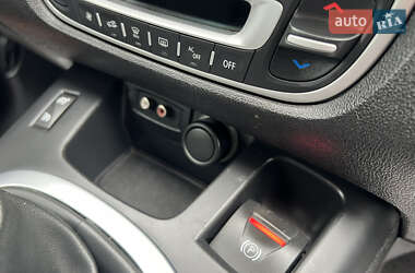 Минивэн Renault Scenic 2010 в 