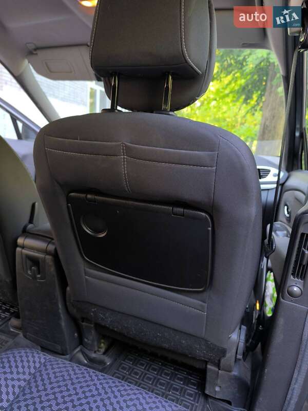 Минивэн Renault Scenic 2011 в Львове