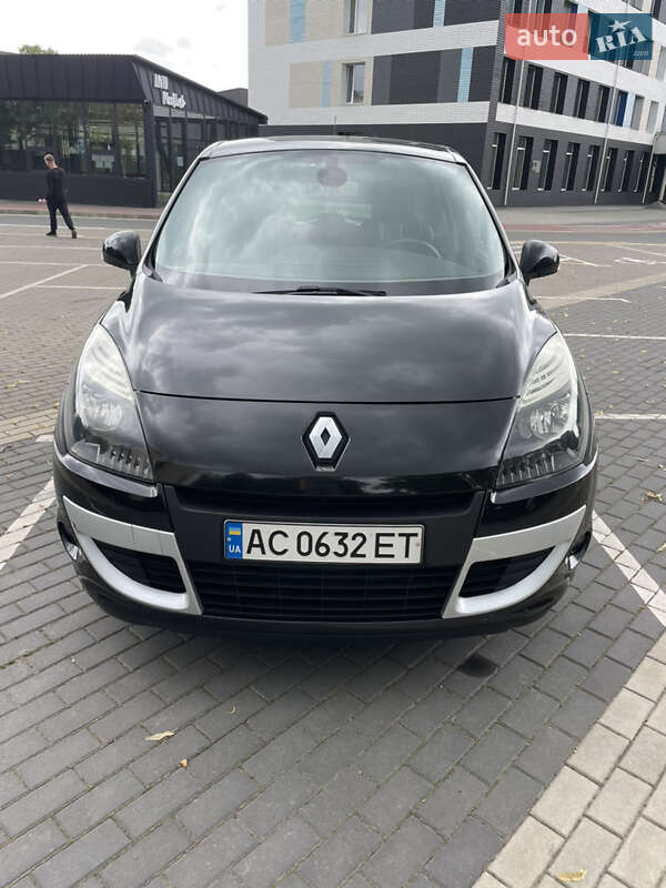 Минивэн Renault Scenic 2009 в Луцке