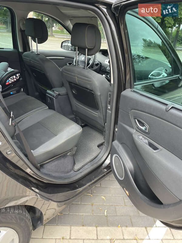 Минивэн Renault Scenic 2009 в Луцке