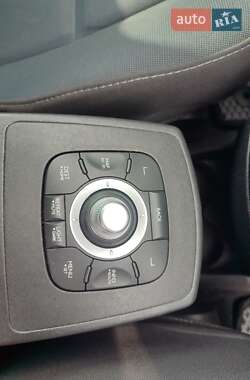 Минивэн Renault Scenic 2010 в 