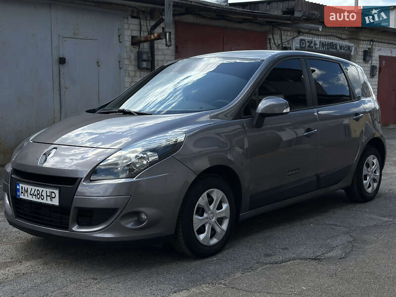 Минивэн Renault Scenic 2010 в Житомире
