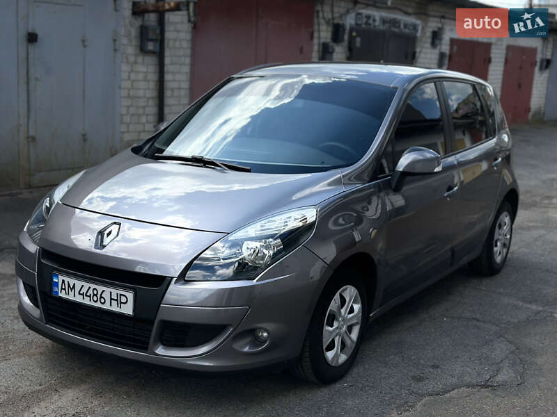 Минивэн Renault Scenic 2010 в Житомире