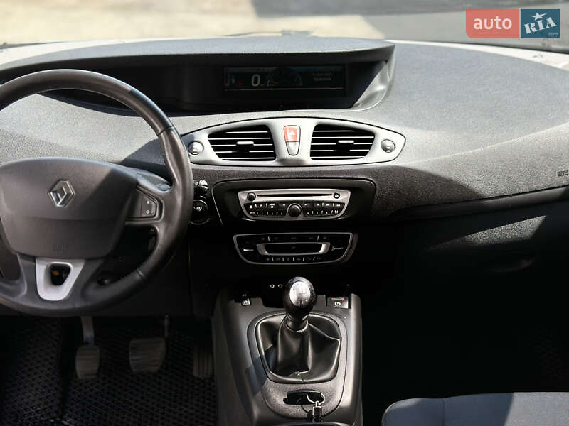 Минивэн Renault Scenic 2010 в Житомире