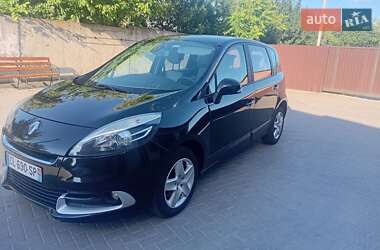Минивэн Renault Scenic 2012 в 