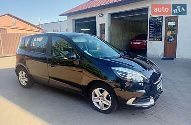 Минивэн Renault Scenic 2012 в 