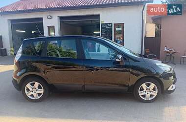 Минивэн Renault Scenic 2012 в 