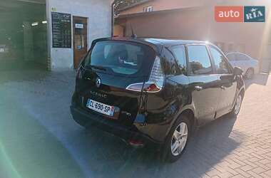 Минивэн Renault Scenic 2012 в 