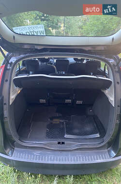 Минивэн Renault Scenic 2010 в 