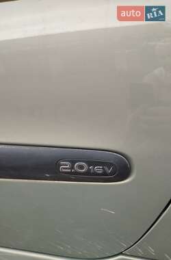 Минивэн Renault Scenic 2002 в 
