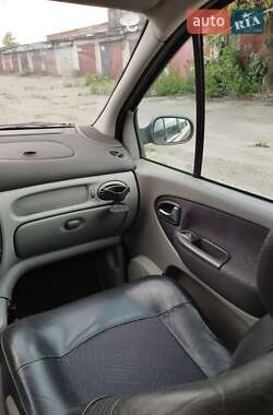 Минивэн Renault Scenic 2002 в 