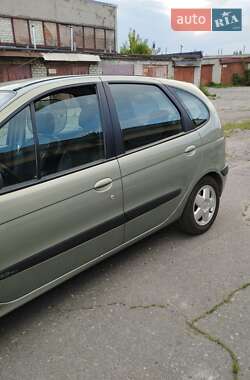 Минивэн Renault Scenic 2002 в 