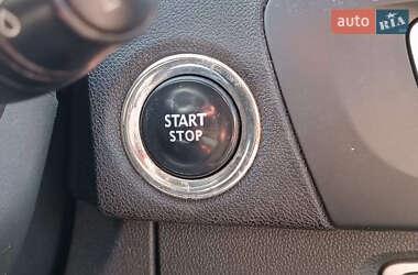 Минивэн Renault Scenic 2012 в 