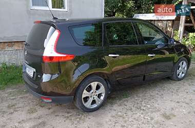Мінівен Renault Scenic 2010 в Сторожинці