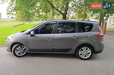 Минивэн Renault Scenic 2012 в Ромнах