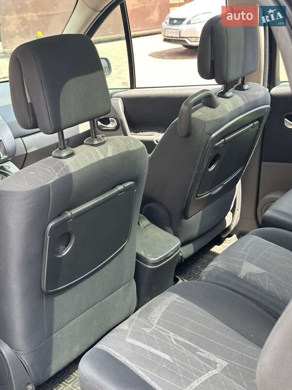 Минивэн Renault Scenic 2006 в Бахмаче