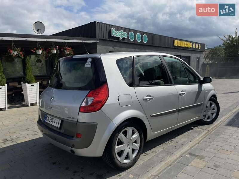 Минивэн Renault Scenic 2006 в Рахове