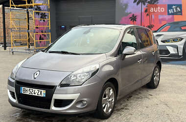 Renault Scenic 2012