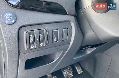 Минивэн Renault Scenic 2013 в 