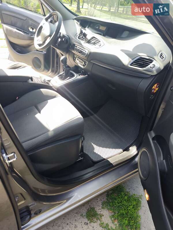 Мінівен Renault Scenic 2011 в Харкові