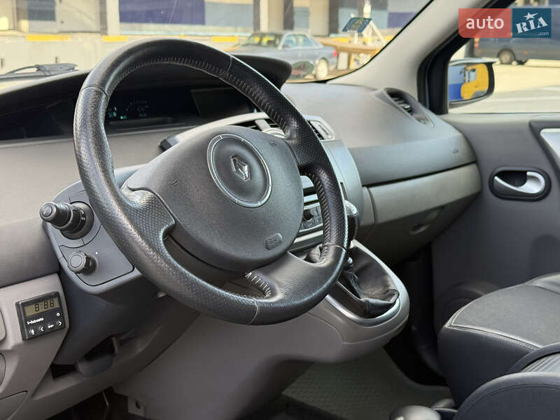 Мінівен Renault Scenic 2009 в Рівному