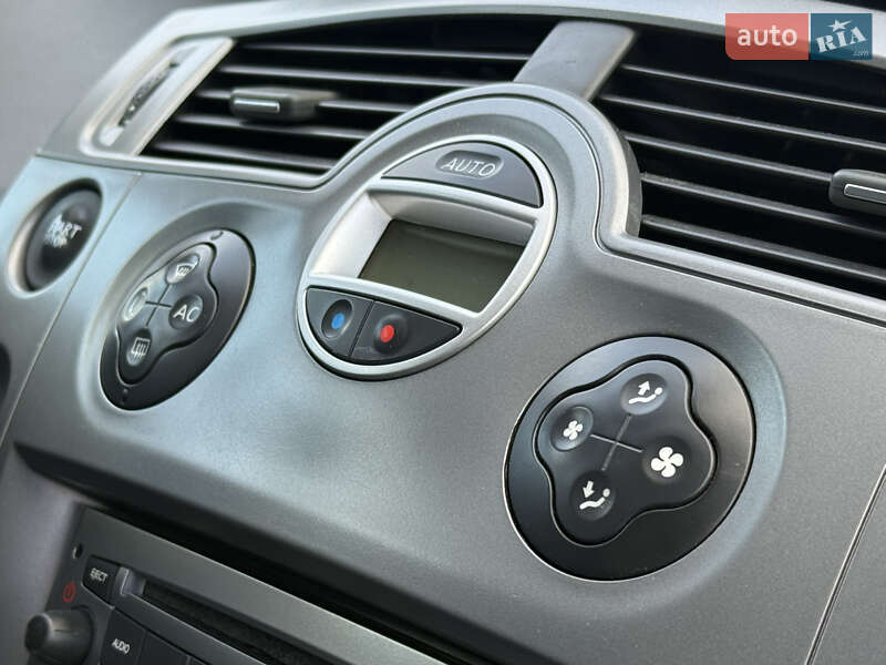 Мінівен Renault Scenic 2009 в Рівному