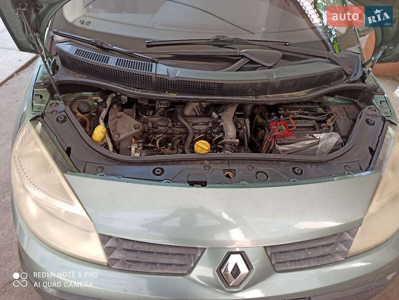 Минивэн Renault Scenic 2004 в Херсоне