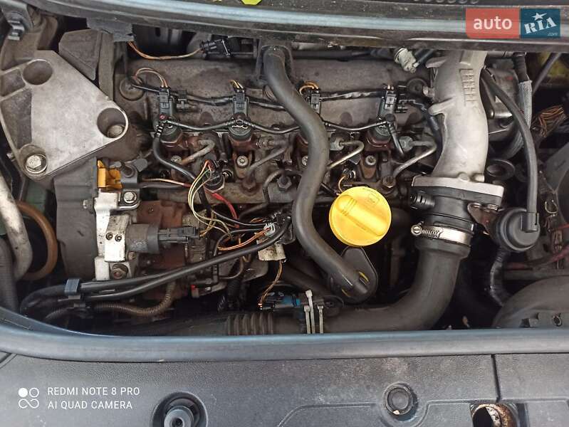 Минивэн Renault Scenic 2004 в Херсоне