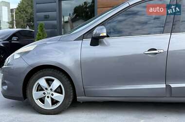 Минивэн Renault Scenic 2010 в 