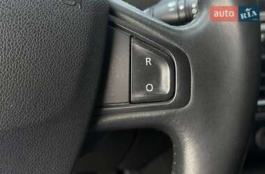 Минивэн Renault Scenic 2010 в 