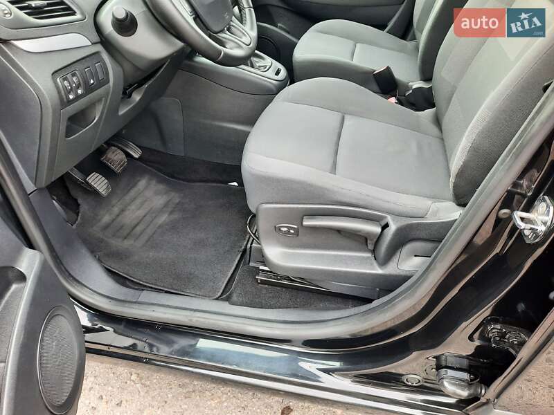 Минивэн Renault Scenic 2013 в Полтаве