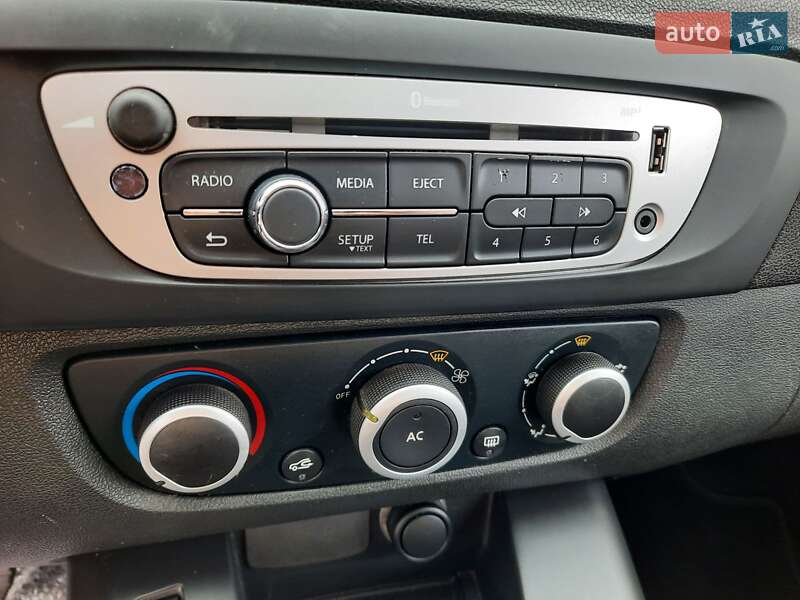 Минивэн Renault Scenic 2013 в Полтаве