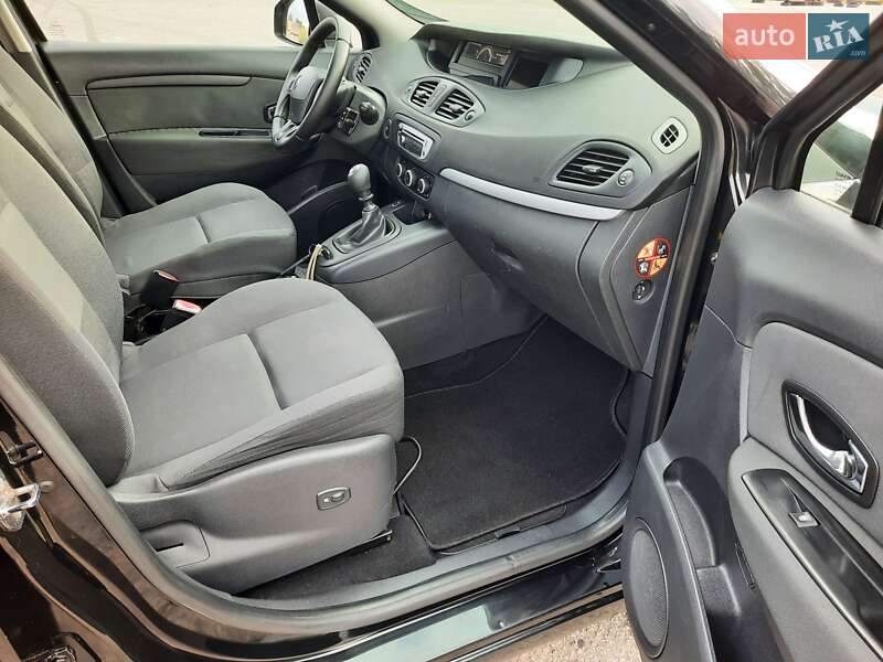 Минивэн Renault Scenic 2013 в Полтаве