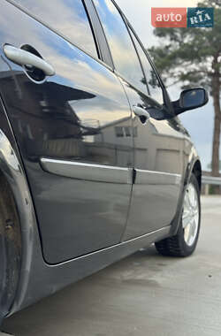 Минивэн Renault Scenic 2005 в 
