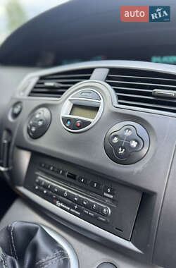 Минивэн Renault Scenic 2005 в 